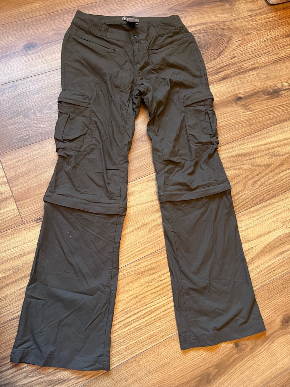 REI Co-op Sahara Convertible Hiking Pants Olive Green Zip Off Shorts 0 Petite 0P